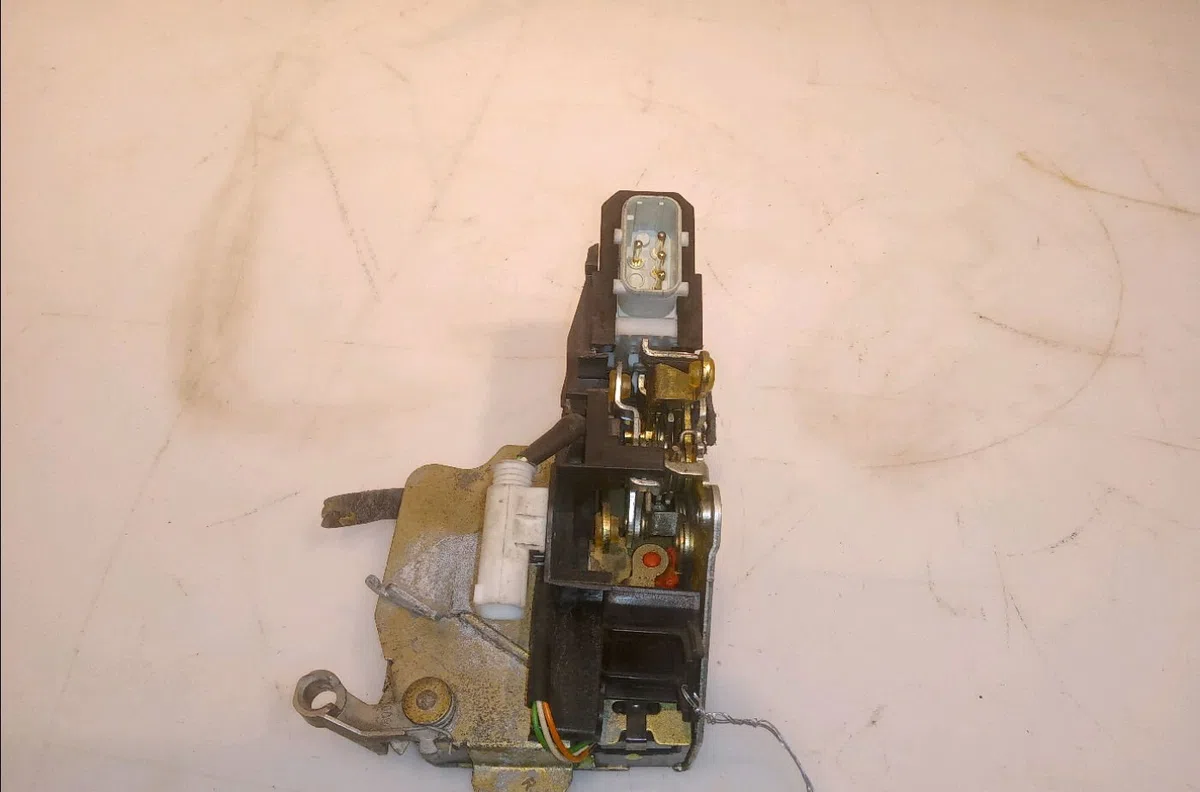 Serrure porte ard Bmw 5 (E39) 528 i (1995-2000) occasion