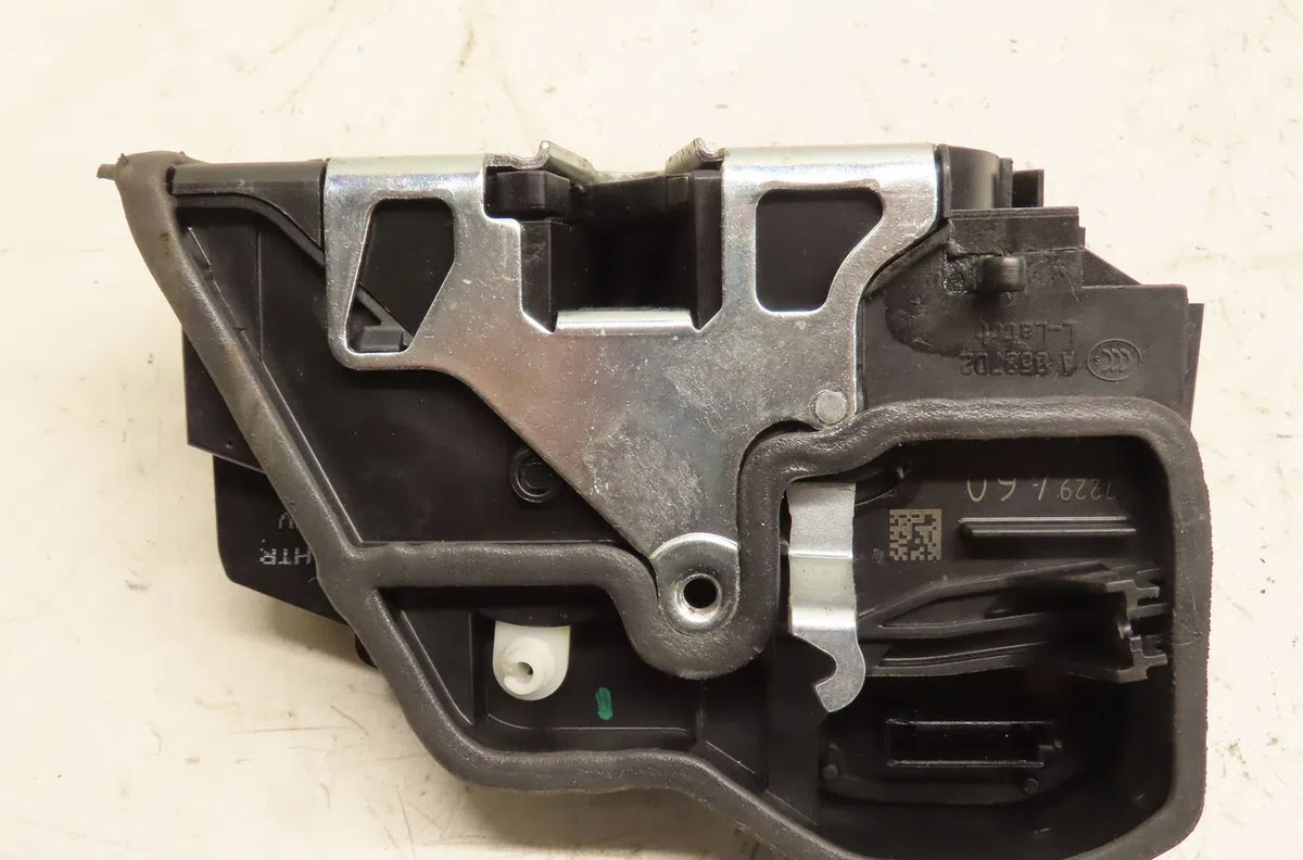 Serrure porte ard Bmw 5 (E60) 530 i xdrive (2008-2009) occasion