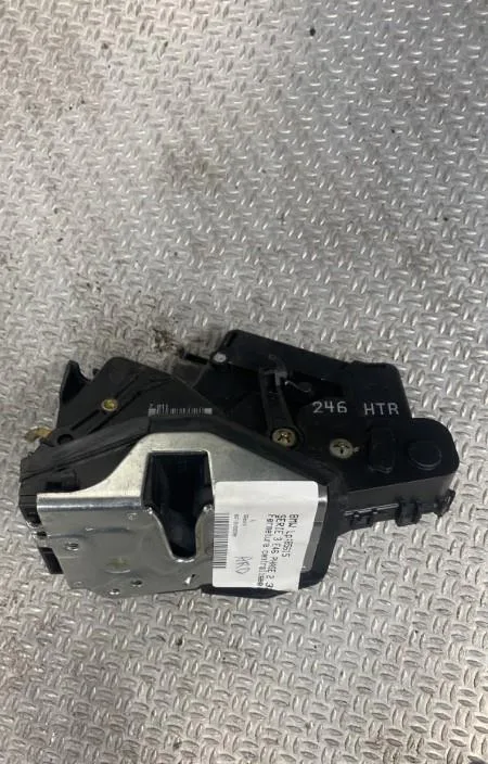 Serrure porte ard BMW SERIE 3 E46 PHASE 2 occasion