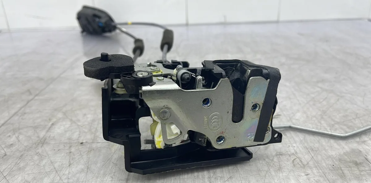 Serrure porte ard CHEVROLET SPARK PHASE 1 occasion