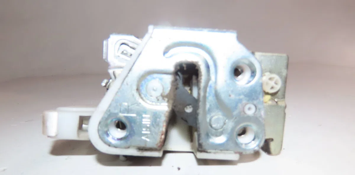 Serrure porte ard Citroën C1 (PM_, PN_) 1.0 (2005-2014) 5 portes occasion