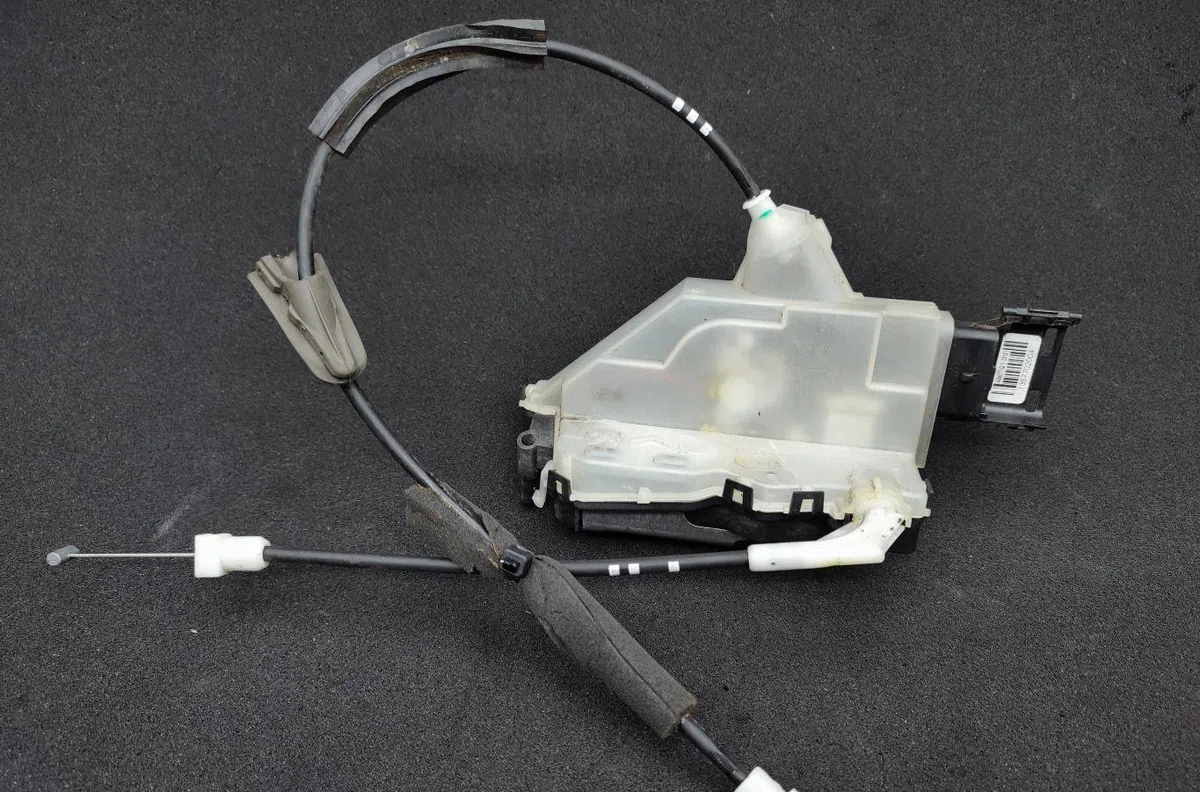 Serrure porte ard CITROEN C3 2 PHASE 2 occasion