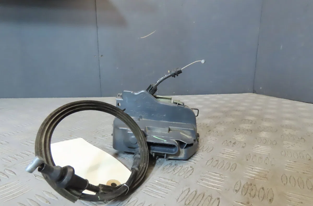 Serrure porte ard CITROEN C3 2004 occasion