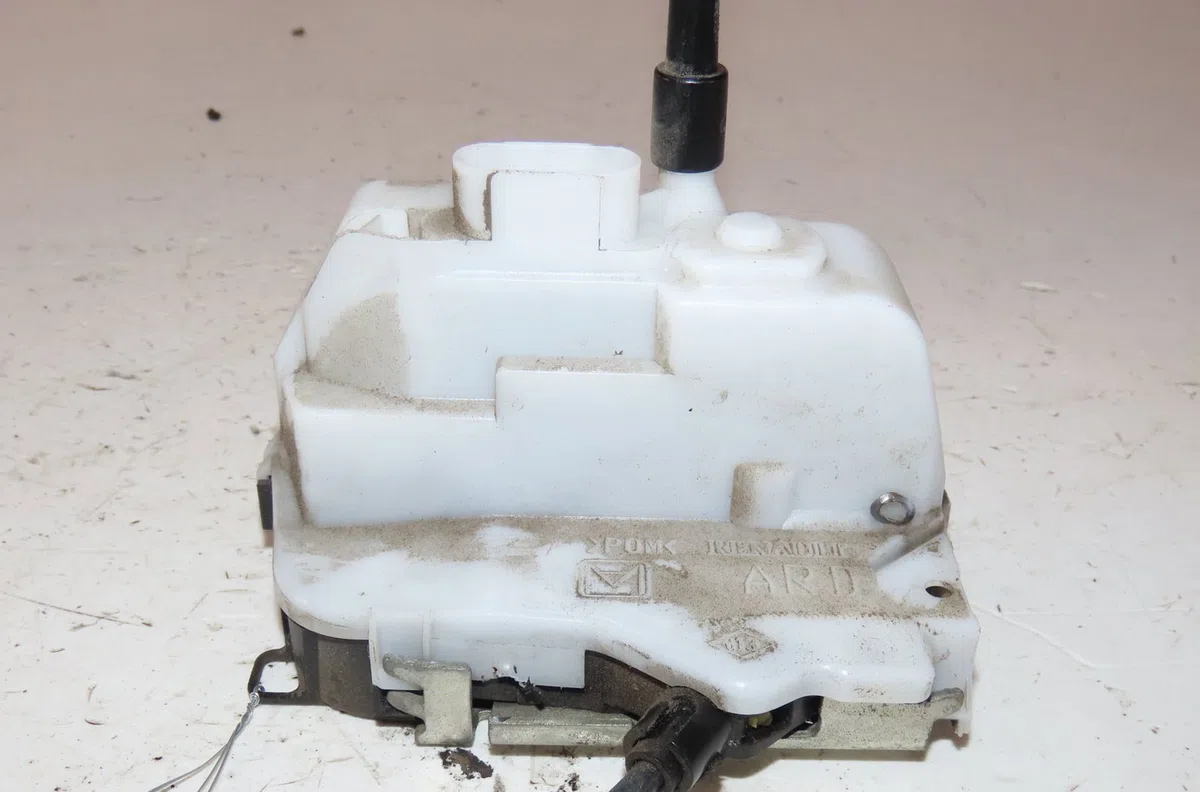 Serrure porte ard Citroen C3 I (FC_, FN_) 1.4 hdi (2003-2011) occasion