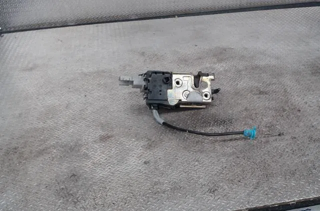 Serrure porte ard CITROEN C4 1  C4 1 PHASE 1 occasion