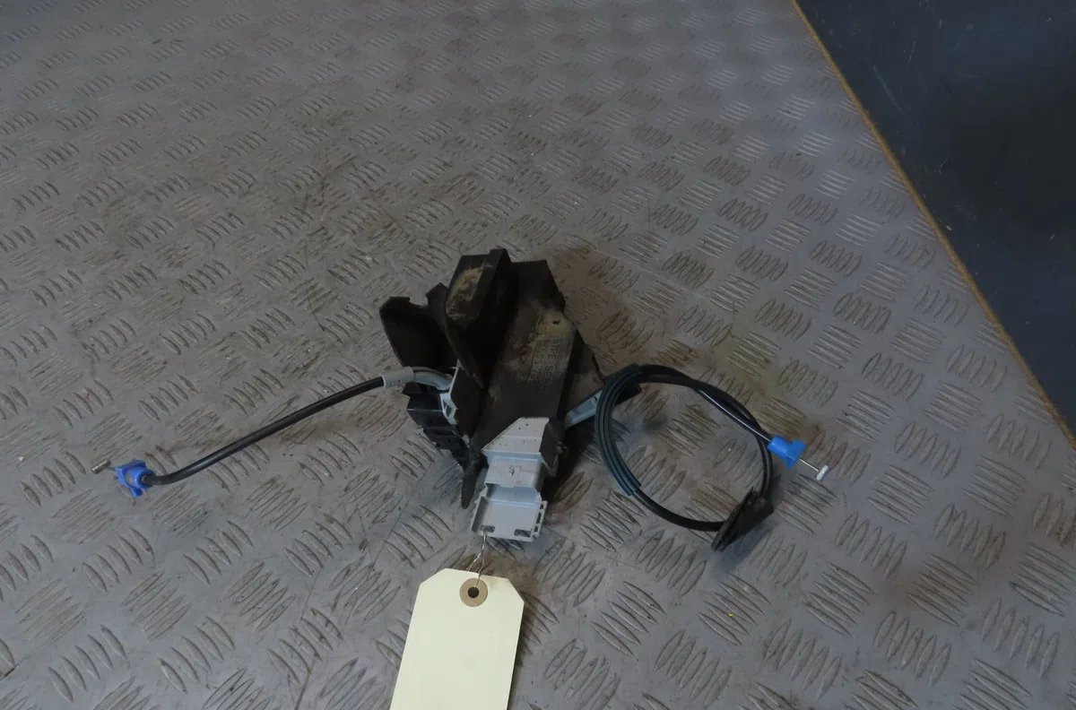 Serrure porte ard CITROEN C4 2009 occasion
