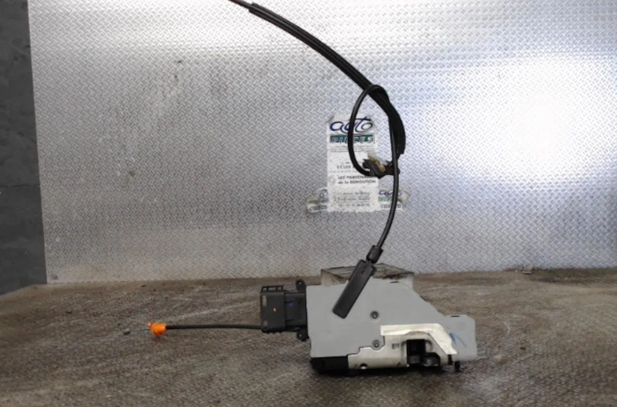 Serrure porte ard Citroen C4 GRAND PICASSO I (UA_) 1.6 hdi (2006-2011) 5 portes occasion