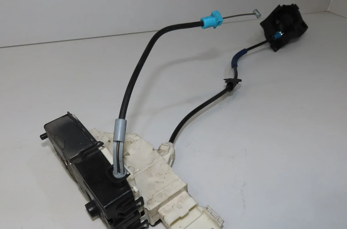 Serrure porte ard Citroen C4 I (LC_) 1.6 hdi (2004-2011) occasion