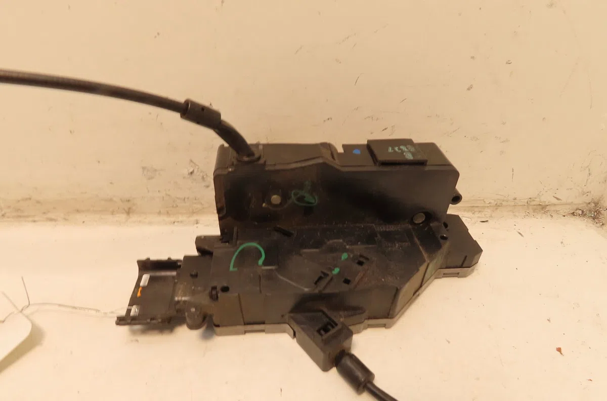 Serrure porte ard Citroën C4 PICASSO I Monospace (UD_) 2.0 hdi 138 (2006-2013) 5 portes occasion