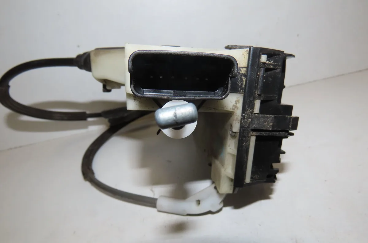 Serrure porte ard Citroen DS4 (NX_) 2.0 hdi 165 (2011-2015) occasion