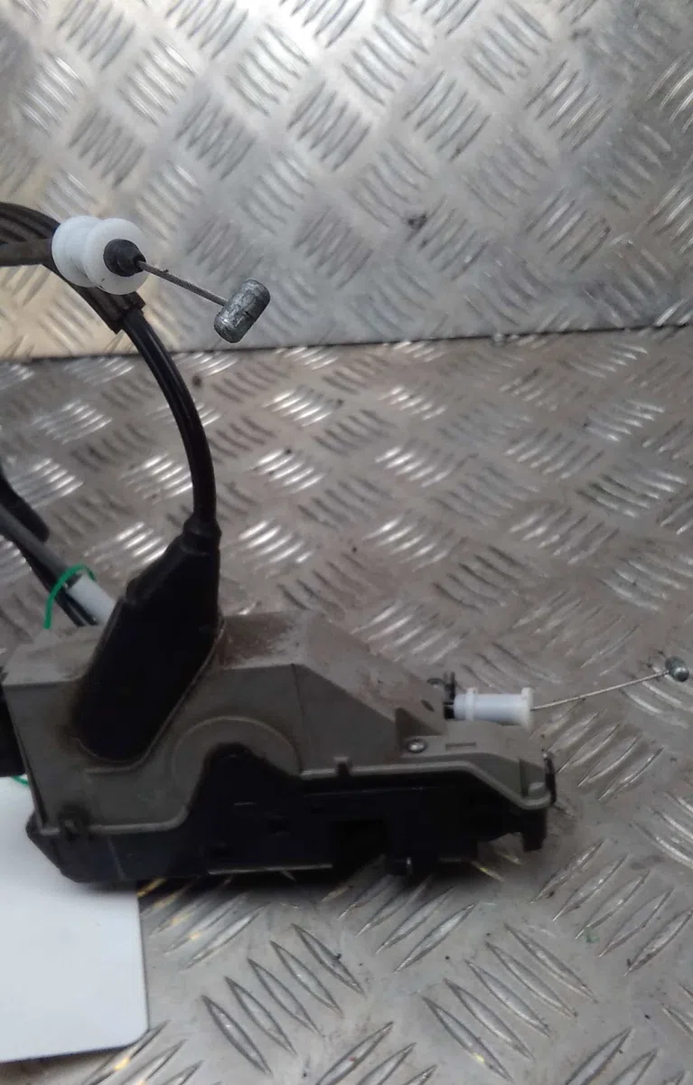 Serrure porte ard Citroen DS5 2.0 hdi 165 hybrid4 4x4 (2011-2015) 5 portes occasion