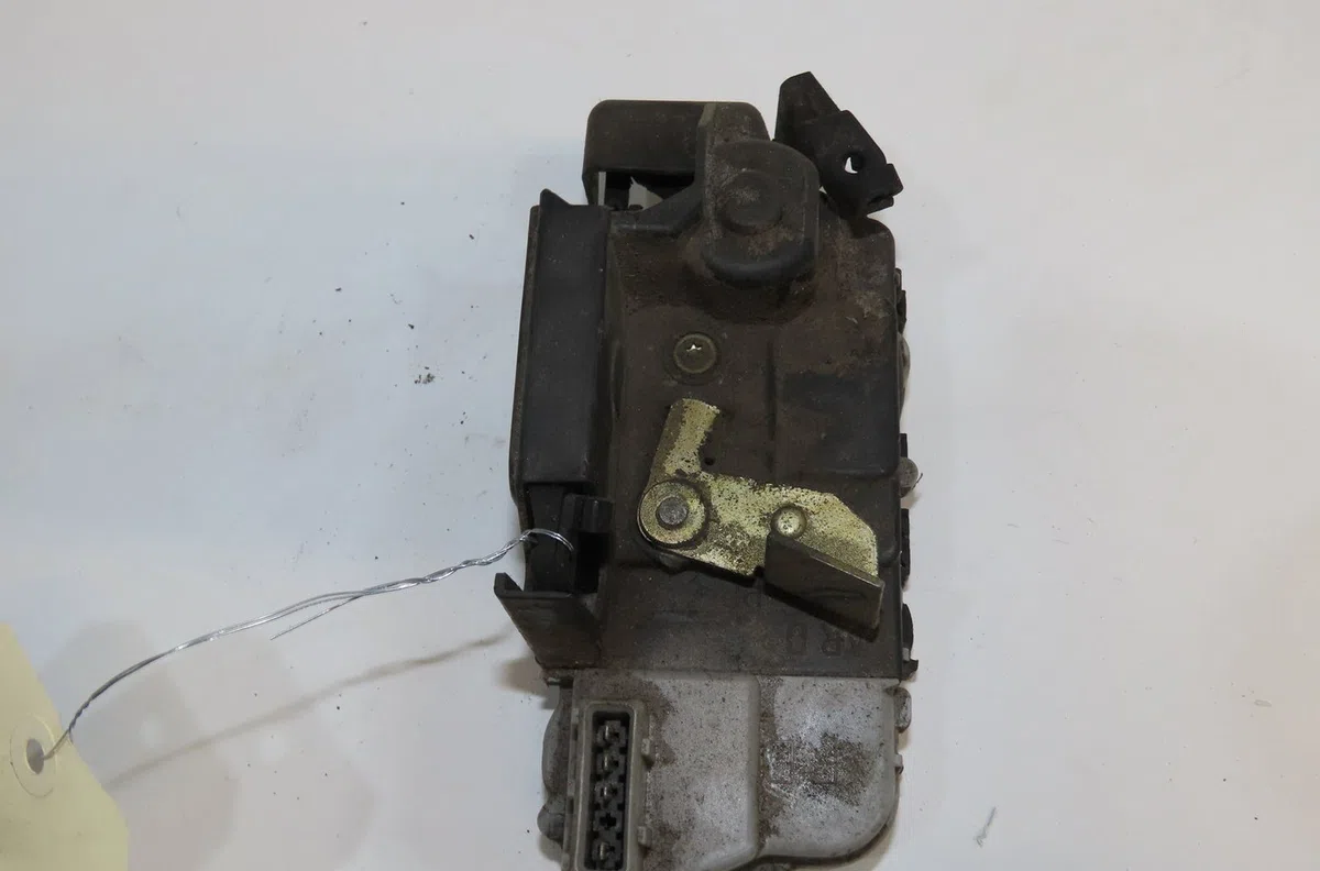 Serrure porte ard Citroen XSARA (N1) 2.0 hdi 90 (1999-2005) occasion