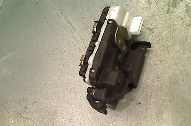Serrure porte ard CITROEN XSARA Phase 1 02-1998--09-2000 occasion