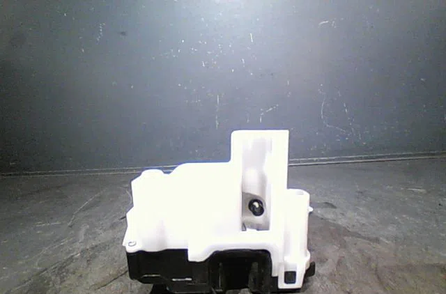 Serrure porte ard Fiat PANDA (169_) 1.2 (169axf2a, 169axf1a) (2010-2013) occasion