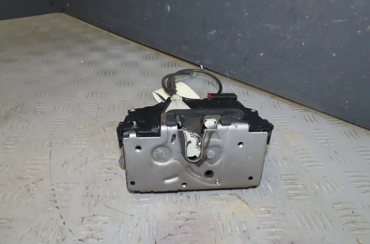 Serrure porte ard Fiat PUNTO (199_) 1.3 d multijet (2012) occasion