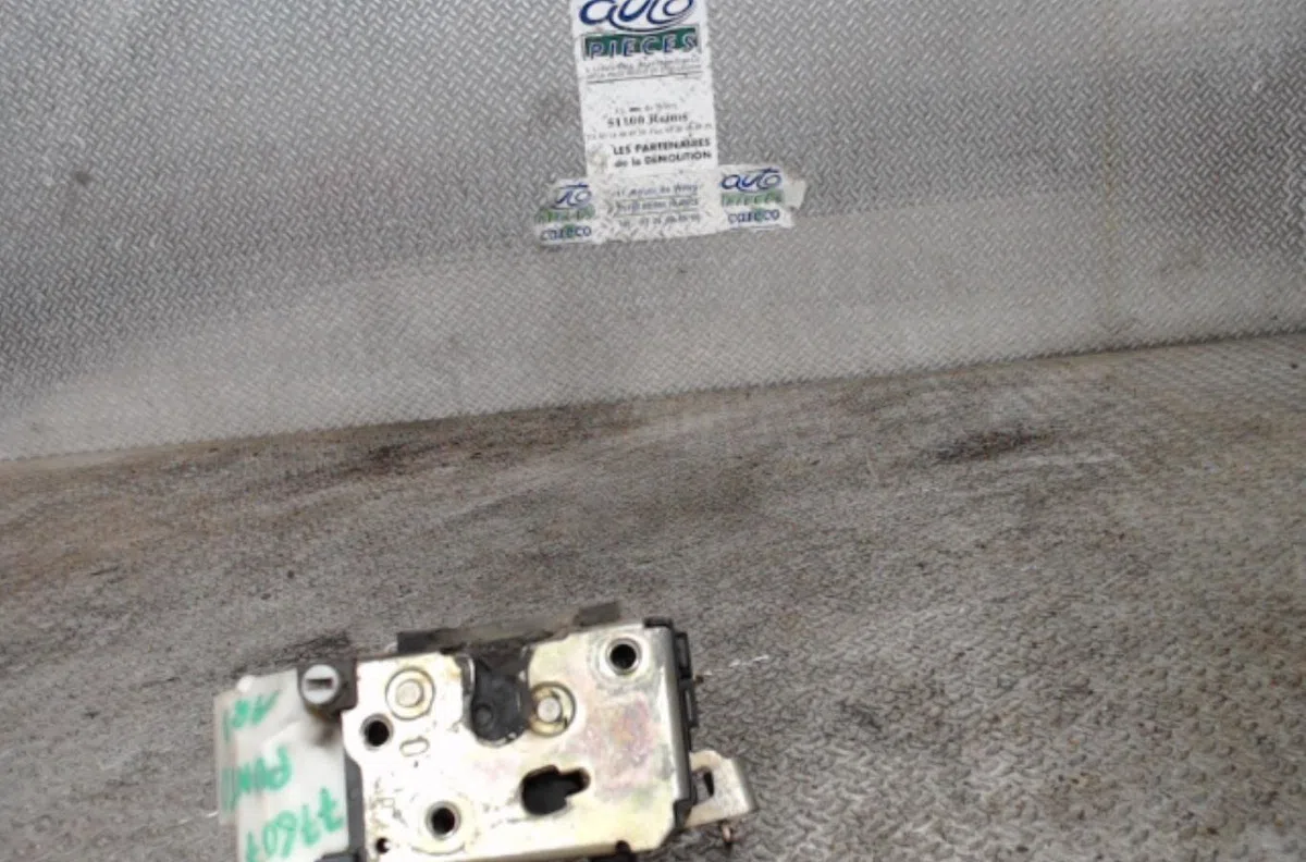 Serrure porte ard FIAT PUNTO 2  PUNTO 2 PHASE 1 occasion