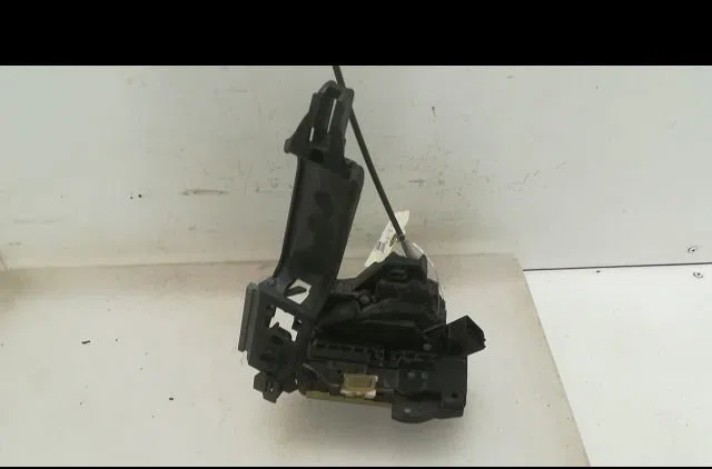 Serrure porte ard Ford FOCUS I Clipper (DNW) 1.8 tdci (2001-2004) occasion