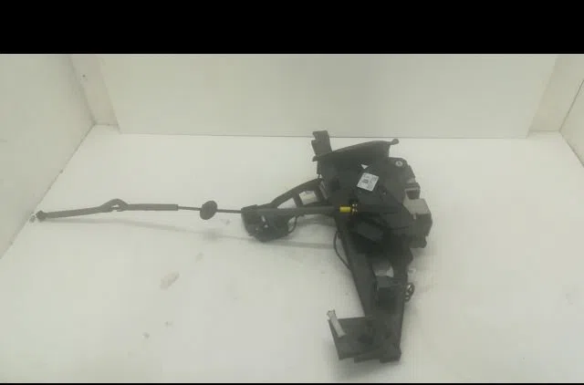 Serrure porte ard Ford KUGA II (DM2) 2.0 tdci (2013-2014) occasion