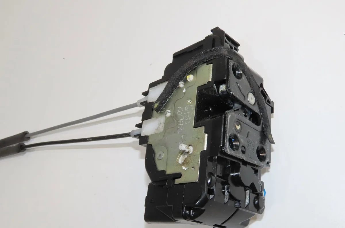 Serrure porte ard Hyundai I20 I (PB, PBT) 1.2 (2008-2012) occasion