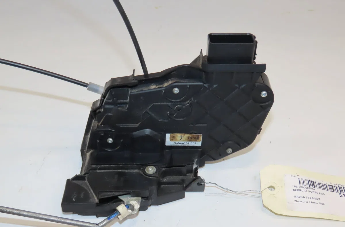 Serrure porte ard Mazda 3 (BK) 2.0 (bkep) (2003-2009) occasion