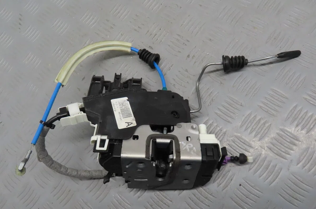 Serrure porte ard Mercedes-benz CLASSE A (W176) A 250 4-matic (176.051) (2015-2018) occasion