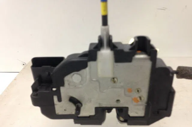 Serrure porte ard NISSAN NOTE I 2007 occasion