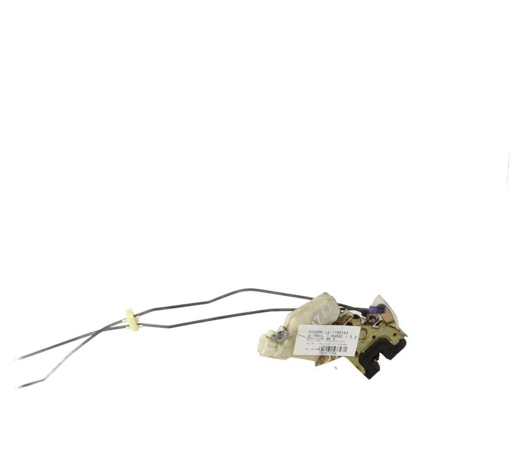 Serrure porte ard Nissan X-TRAIL I (T30) 2.2 di 4x4 (2001-2005) occasion
