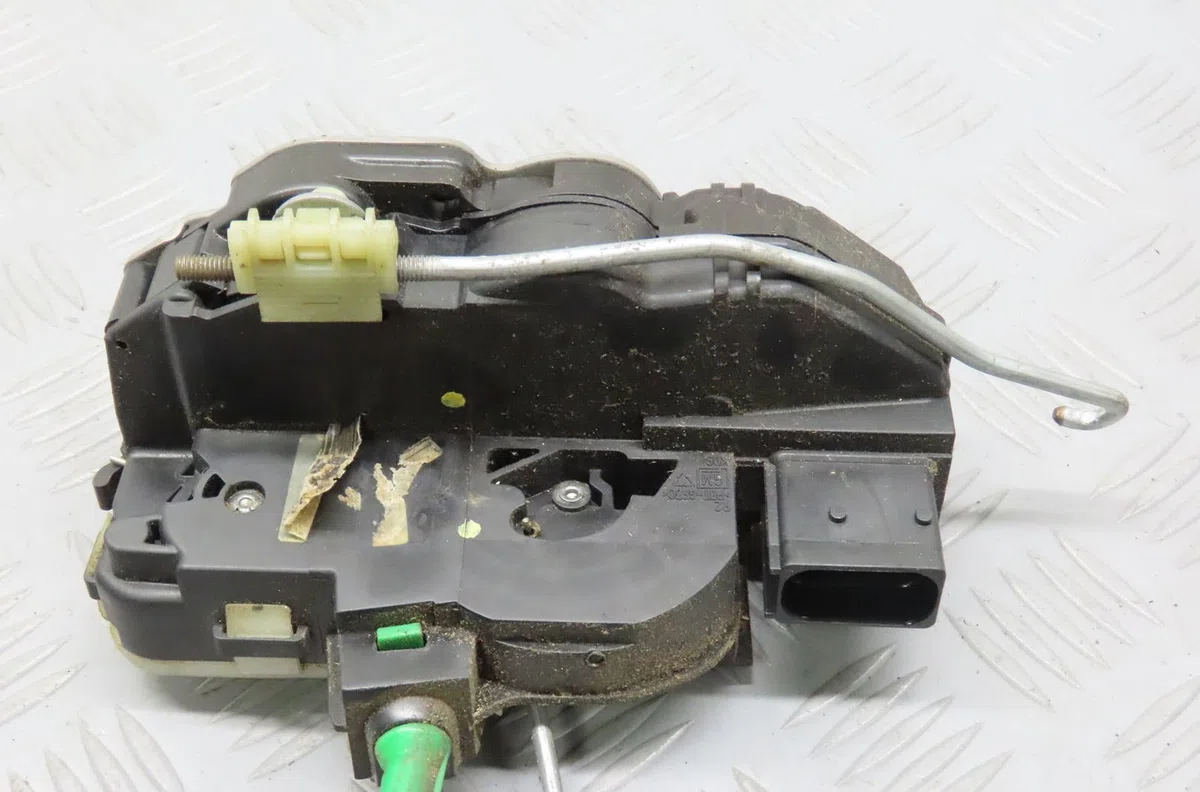 Serrure porte ard Opel ASTRA J (P10) 2.0 cdti (68) (2009-2015) occasion