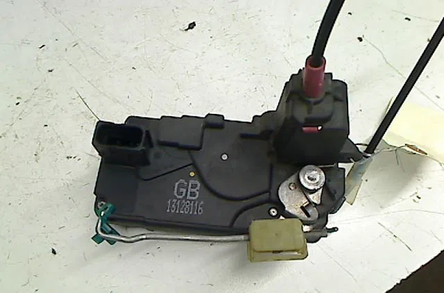 Serrure porte ard OPEL ASTRA occasion