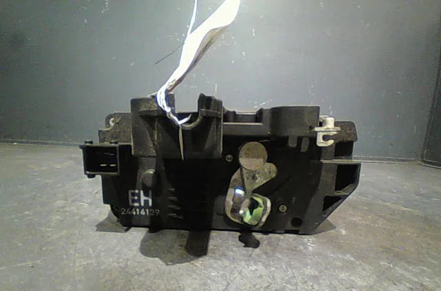 Serrure porte ard Opel CORSA C (X01) 1.7 dti (f08, f68) (2000-2009) 5 portes occasion