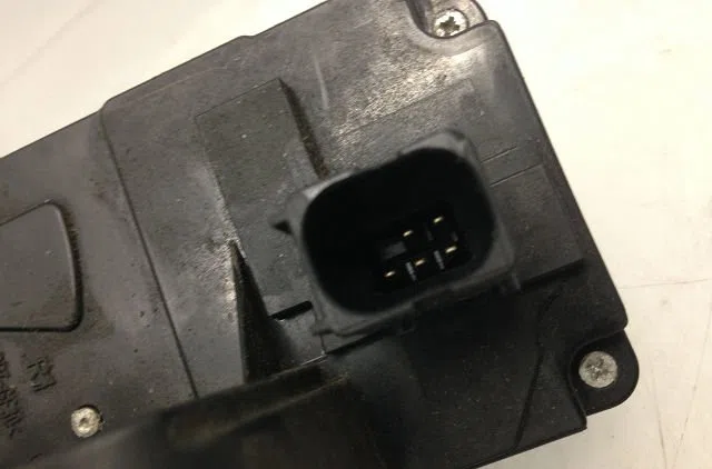 Serrure porte ard Opel VECTRA C GTS (Z02) 1.9 cdti (f68) (2004-2009) occasion