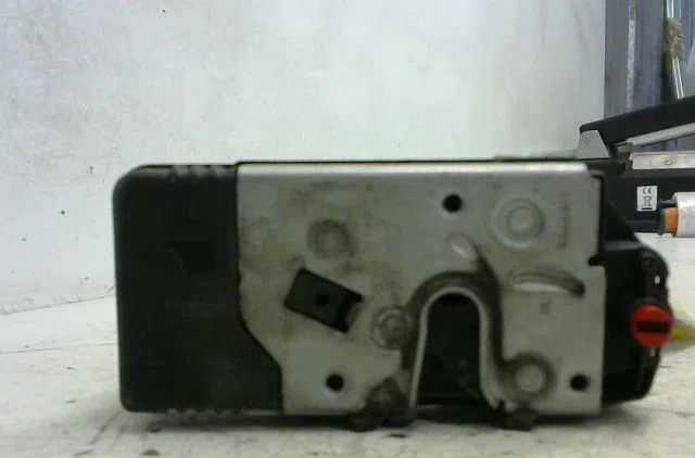 Serrure porte ard Opel ZAFIRA A Monospace (T98) 2.0 dti 16v (f75) (2000-2005) 5 portes occasion