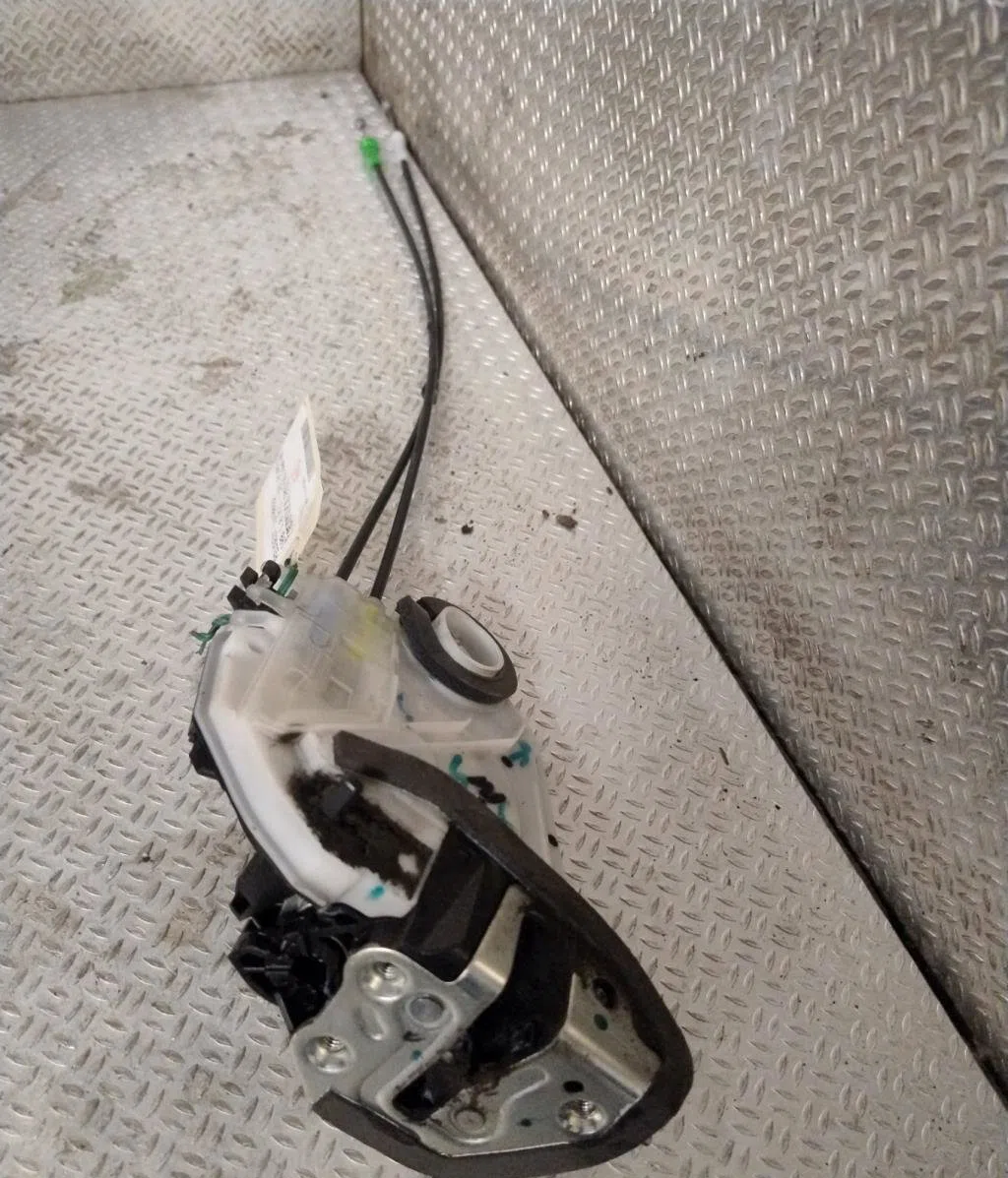 Serrure porte ard PEUGEOT 108  108 occasion