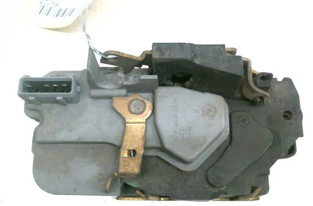 Serrure porte ard PEUGEOT 206 occasion