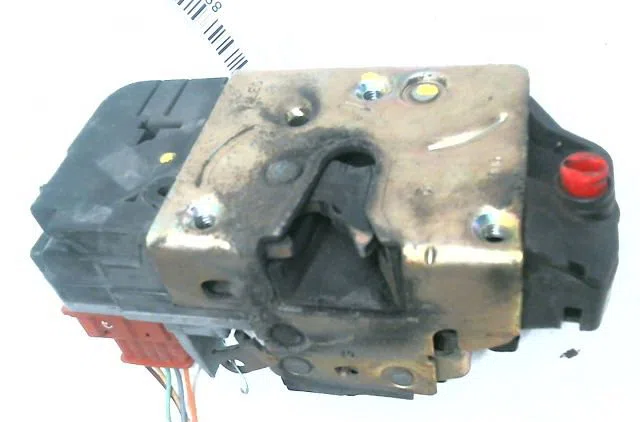 Serrure porte ard PEUGEOT 206 occasion
