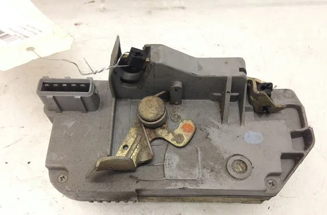 Serrure porte ard PEUGEOT 306 1996 occasion