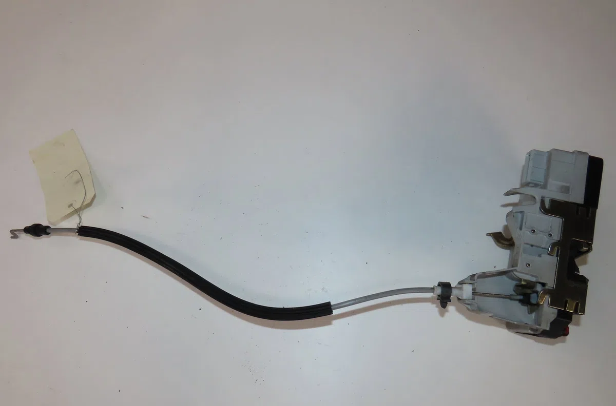 Serrure porte ard Peugeot 307 SW (3H) 1.6 hdi 110 (2003-2007) occasion