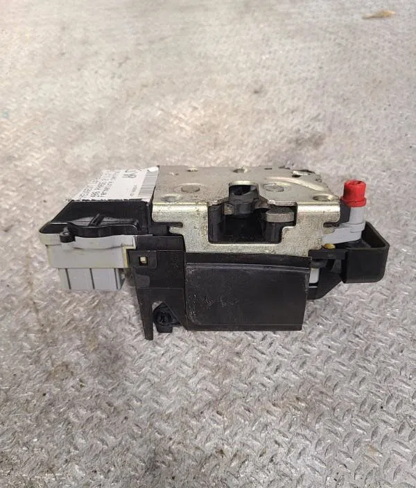 Serrure porte ard PEUGEOT 406  406 PHASE 2 occasion