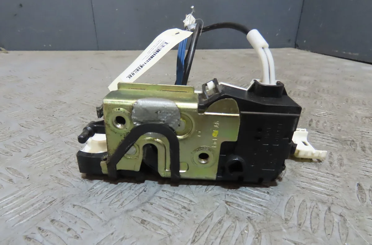 Serrure porte ard Peugeot 407 (6D_) 1.6 hdi 110 (6d9hzc, 6d9hyc) (2004-2010) occasion