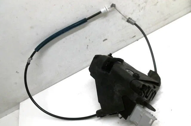 Serrure porte ard PEUGEOT 407 occasion