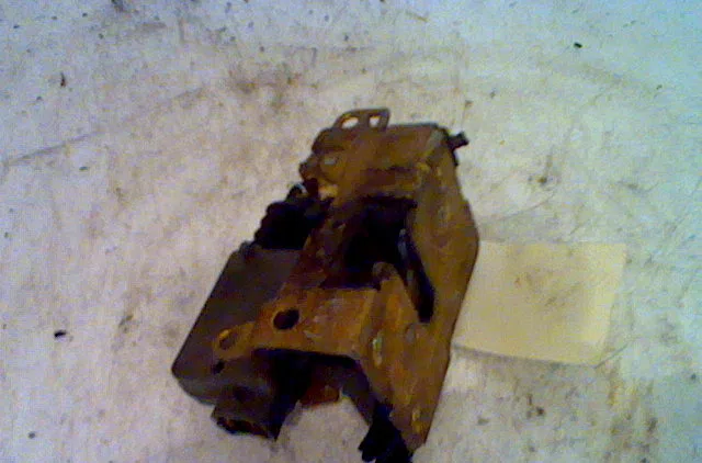 Serrure porte ard Renault CLIO I (B-C57_, 5-357_) 1.8 (b-c57c, c579, b-c57u) (1994-1996) occasion