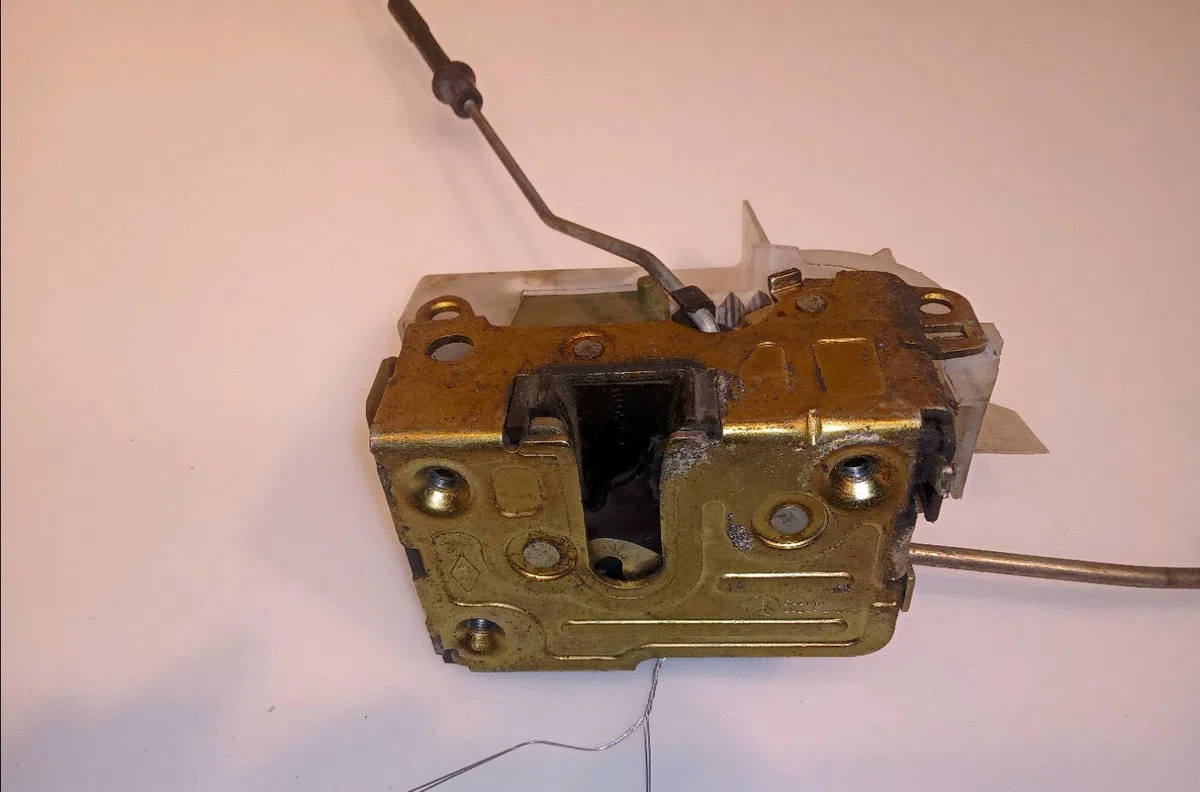 Serrure porte ard Renault ESPACE III (JE0_) 2.2 dci (je0s) (2000-2002) occasion