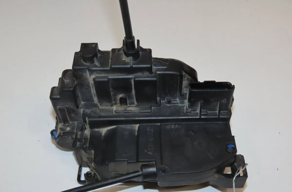 Serrure porte ard Renault KANGOO - GRAND KANGOO II (KW0-1_) 1.2 tce 115 (kw02, kw14) (2013) occasion
