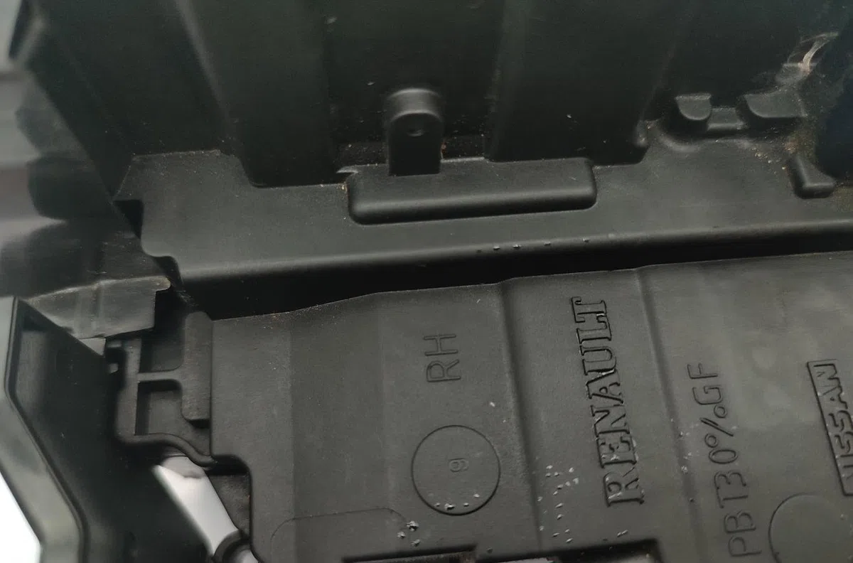 Serrure porte ard RENAULT LAGUNA 3 PHASE 2 occasion