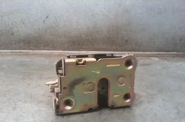 Serrure porte ard RENAULT R5 1990 occasion