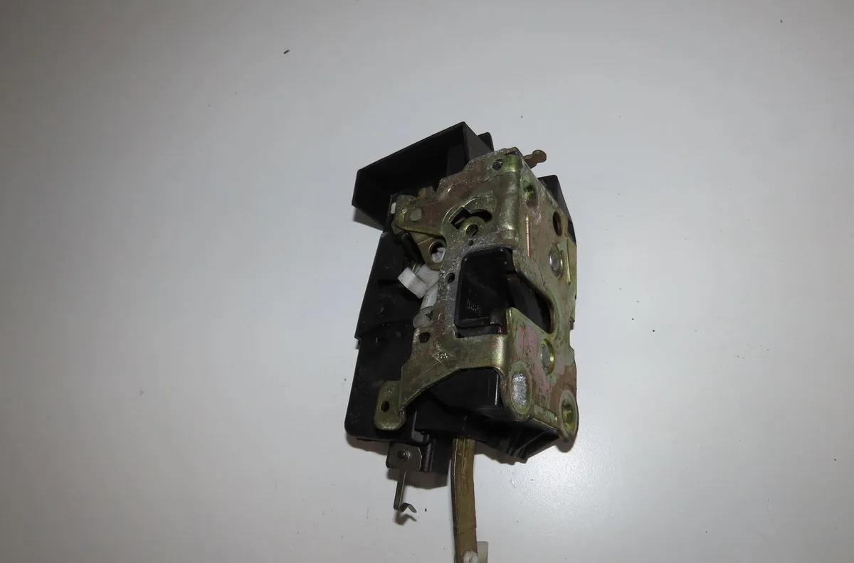 Serrure porte ard Renault SAFRANE II (B54_) 2.2 dt (b54g) (1996-2000) 5 portes occasion