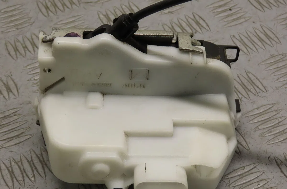 Serrure porte ard Renault SCÉNIC II (JM0-1_) 1.5 dci (jm1f) (2005-2008) occasion