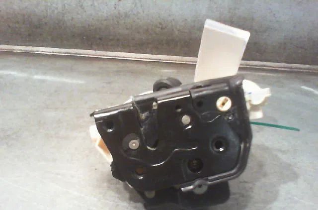 Serrure porte ard Seat EXEO ST (3R5) 2.0 tdi (2009-2013) occasion