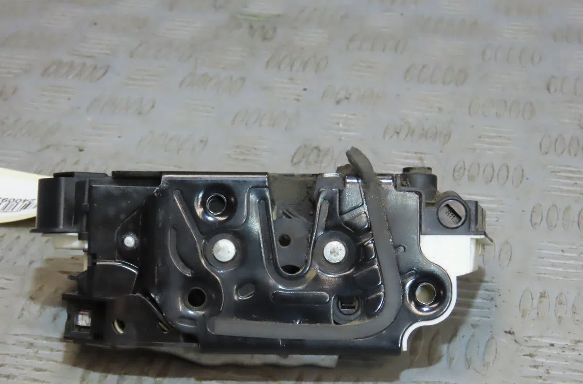 Serrure porte ard Seat IBIZA IV (6J5, 6P1) 1.2 tsi (2010-2012) occasion