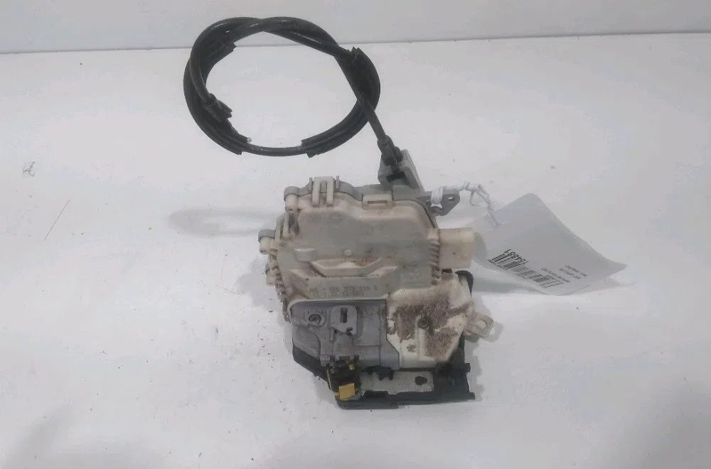 Serrure porte ard Seat LEON (1P1) 2.0 tdi 16v (2005-2012) occasion